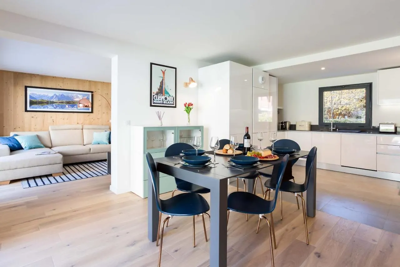 La Cordee 504 Apartment - Chamonix All Year contacts
